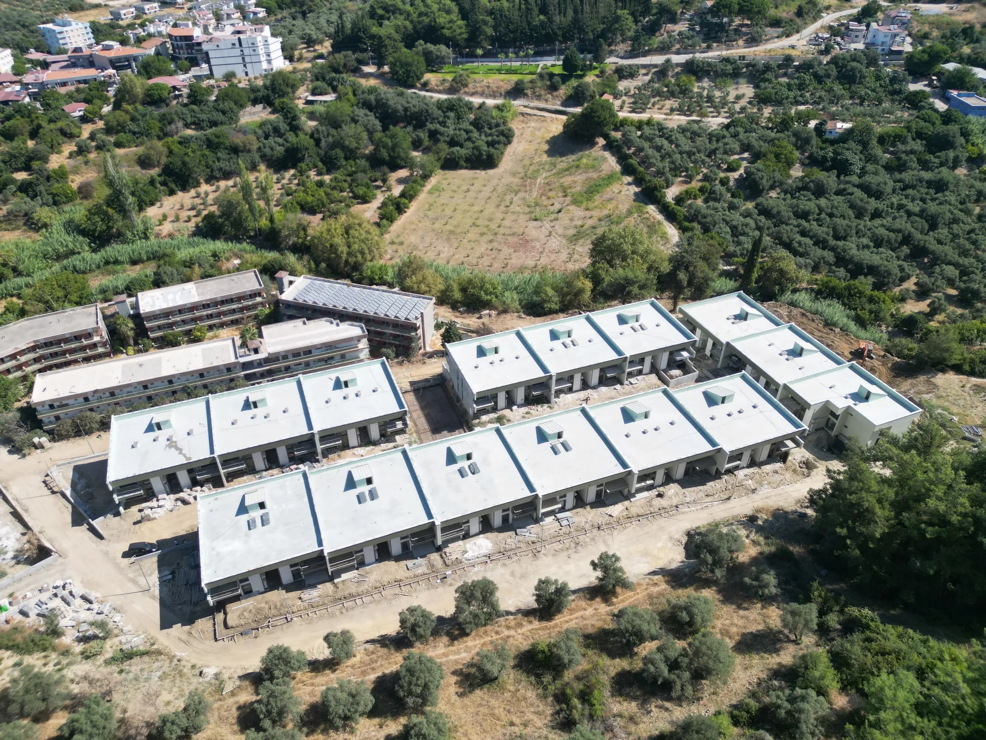 Oksijen Termal Konutları — şantiyeden drone görünümü