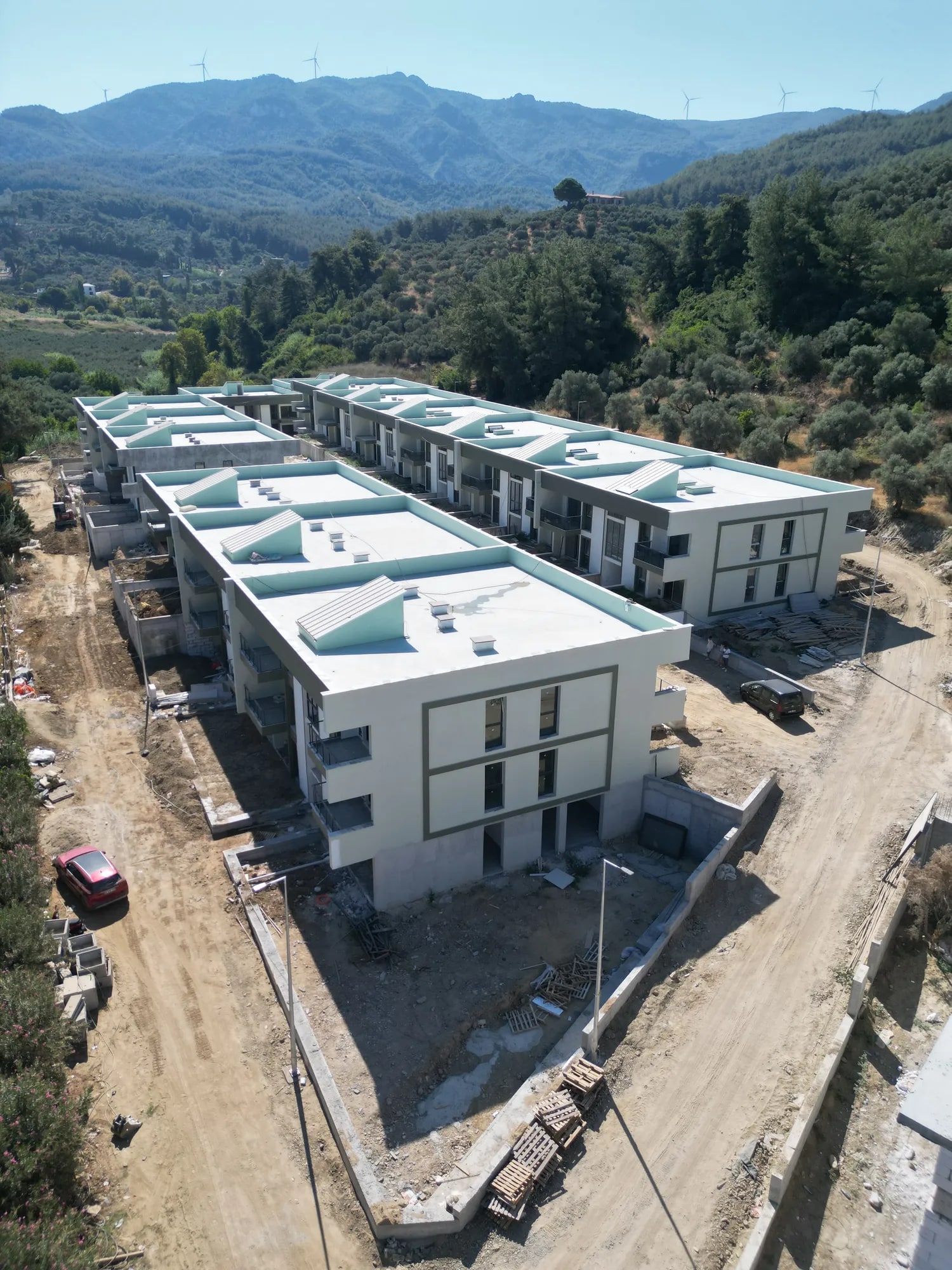 Oksijen Termal Konutları — şantiyeden drone görünümü